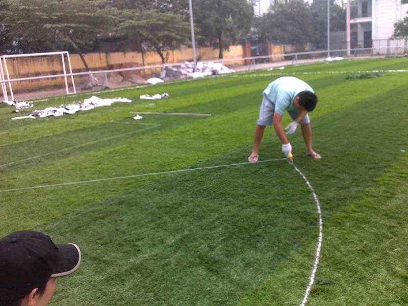 báo giá cỏ nhân tạo sân bóng đá