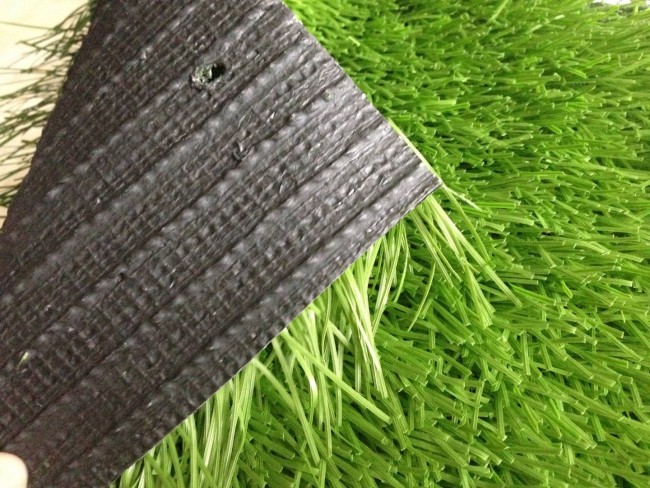 thảm cỏ nhân tạo sân bóng đá đạt chuẩn