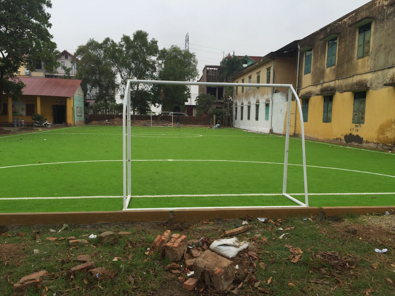 Công trinh thiết kế sân cỏ nhân tạo bóng đá tại Bắc Giang 